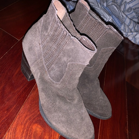 Dolce Vita Women's Wedges - Picture 2 of 5